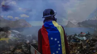 Todos Con Maduro (Music from Wenezuela: Historia Upadku)