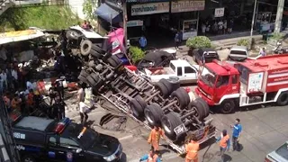 BEST OF DASHCAMS 2023 | TOTAL IDIOTS AT WORK 2023 | Bad Day at Work, Idiots at Work & idiots in cars