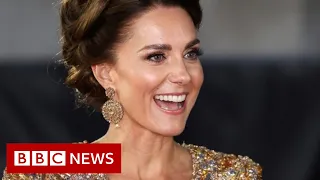 Royal Family attend premiere of new James Bond film - BBC News