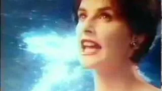 Orinoco Flow - Enya (el video original)