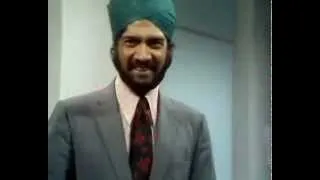 Classic 70's comedy Mind Your Language Sikh vs Muslim