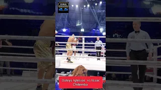 Osleys Iglesias Estrada vs Isaac Chilemba desde el ringside.