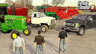 AUCTION DAY! LOCAL FARMER'S MEET UP TO BUY EQUIPMENT (ROLEPLAY) | FARMING SIMULATOR 2019