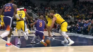 CP3 Breaks Out The Shammgod Crossover 😮