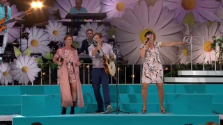 Ninni, Anna och Erik - Slå mig hårt i ansiktet - Lotta på Liseberg (TV4)