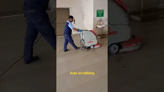 floor cleaning with auto scrubber