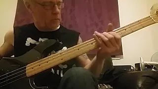 Walk on By - The Stranglers  (bass cover)