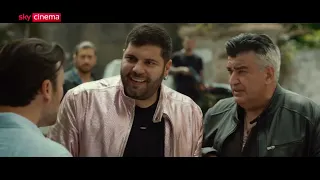 "Rosanero": la commedia Sky Original con Salvatore Esposito || Clip "Da oggi non pagate piu"