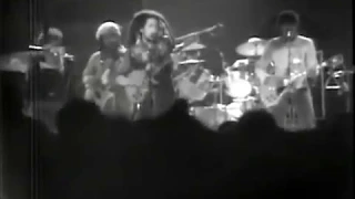 Bob Marley - Them Belly Full (But We Hungry) (Live at Oakland Auditorium, 1979)