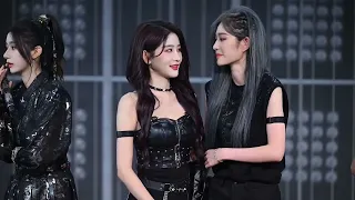 (Vietsub) SNH48 王奕 Wang Yi Vương Dịch - Châu Thi Vũ | Thi Tình Họa Dịch MC Bán Kết TBP 3 04/10/2023