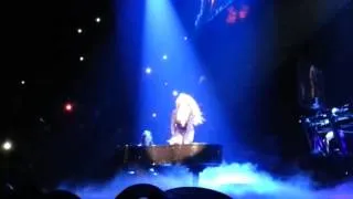 Beyonce 1+1 Live @ Bercy, Paris (25 April)