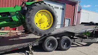 1970 John Deere 4020 diesel. Hit n Run.