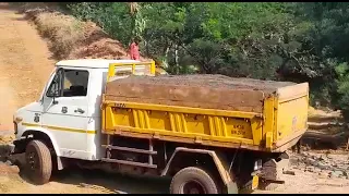 heavy driver. 😂 2 brass 9 ton sand in Tata 407