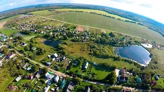 Ватулино вид деревни сверху в 4К. Аэродром. Населенные пункты Рузского района. 26 09 2017 г.