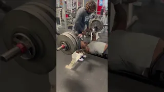 530LBS BENCH PRESS by BODIBYBARRY 🏆