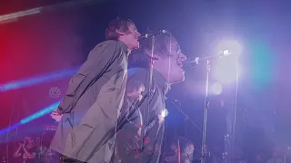 Oasis Maybe - Slide Away (LIVE)