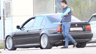 Qara Plyonkalı BMW E39 Maşın Bazarında - TOZU DUMANA QATDI