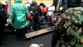 Sniper fire and casualties; Institutskaya street on 20th Feb 2014; Kiev, Ukraine