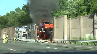 BERNARDS TWP. NEW JERSEY RTE. 287 CAR CARRIER FIRE 8/28/16 SOMERSET COUNTY FIRE UNITS RESPOND