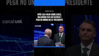 Após Lula falar sobre sigilo, Bolsonaro fica em silêncio e pega no ombro do ex-presidente #shorts