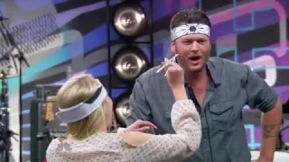 The voice usa  -  Blake making fun of Usher s coaching techniques