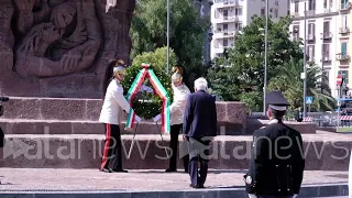 Mattarella a Napoli omaggia il Monumento allo Scugnizzo