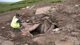 Knockavrogeen West, Dingle Peninsula, Co Kerry : Investigation of unclassified megalithic tomb