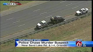 Police chase murder suspect through tourist district