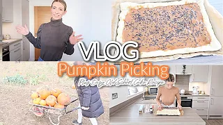 VLOG // PUMPKIN PICKING // NEW RUG & EASY OLD SCHOOL CARAMEL TART RECIPE UK