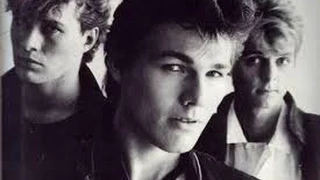 A-HA - Under The Makeup - Lyrics