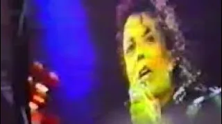 Michael Jackson - Wanna Be Startin’ Somethin’ - Live At Wembley (July 22nd, 1988) (Amateur Video)