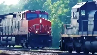 Triple train Meet! 3 Different Trains Go Past Each Other At The Same Time!