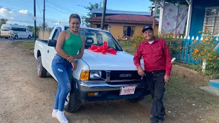 Le regalo una camioneta a mi papá en su cumple - Esta es su reacción 🥹