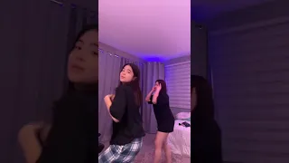 Niana Guerrero tiktok with her mom Elcid Guerrero