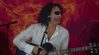 "Plaster Caster Live 4K" - Kiss Rocks Vegas Acoustic