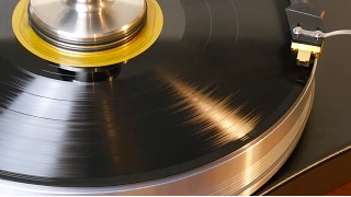 7 Tips to Perfect Sounding Vinyl Records: Handling, Cleaning, Playing overview