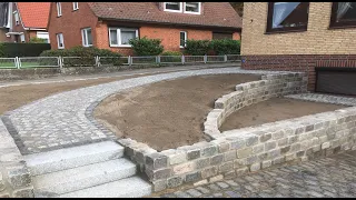 Granit-Mauer aus Hamburger bunt Reihensteine.Außensnanlagen Ideen.