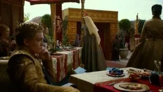 Olenna Tyrell removes poison vial from Sansas necklace