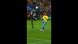 Neymar Humiliating Goalkeeper 😱