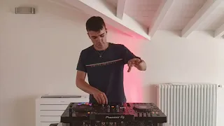 BIG Tech-House DROP but with a FAIL // Pioneer XDJ-RX3 // Alèkso