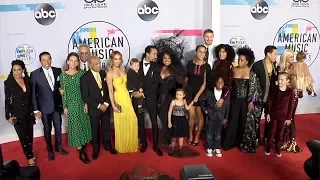 Diana Ross with her Family 2017 American Music Awards Red Carpet