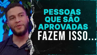 O HÁBITO QUE OS APROVADOS EM CONCURSO TÊM