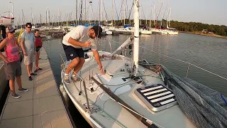 J24 Rigging Basics - Rigging the spinnaker, hoisting, gybing, dousing, and spin trim.