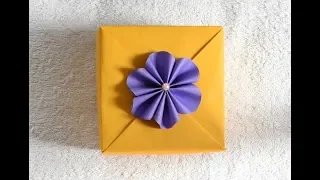 How to wrap a square gift box || Gift Wrapping Hacks