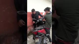 bike thief caught and beaten caught on camera