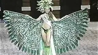 MISS UNIVERSE 2001 National Costume ( COSTA RICA - GUATEMALA )