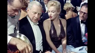 Marilyn Monroe - The Paris Ball at Waldorf Astoria Hotel 1957 -