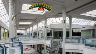 Exploring the Abandoned Landmark Mall - Just Days Before Demolition