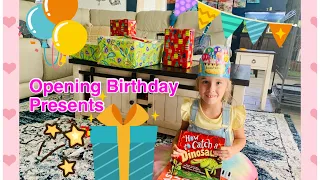 STASIA’s 6th BIRTHDAY MORNING OPENING PRESENTS.  День Рождения Стейши , открываем утренние подарки!