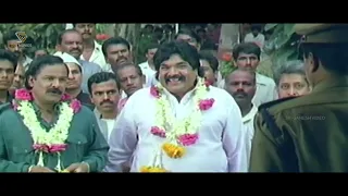 ಯುದ್ಧಕ್ಕೆ ಹೊರಟು ನಿಂತ ಗಂಡನಿಗೆ ತಿಲಕ  ಇಡಬೇಕಾದದ್ದು ಹೆಂಡತಿ ಕರ್ತವ್ಯ | Agni IPS Kannada Movie Scene